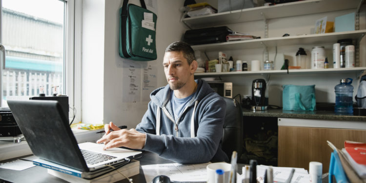 4 STEPS TO ACHIEVING YOUR OWN SUCCESSFUL AND FOCUSED DAY: