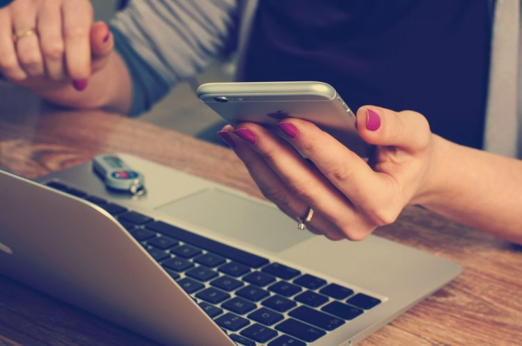 Tips to Incorporate Mindful Breaks from Technology: