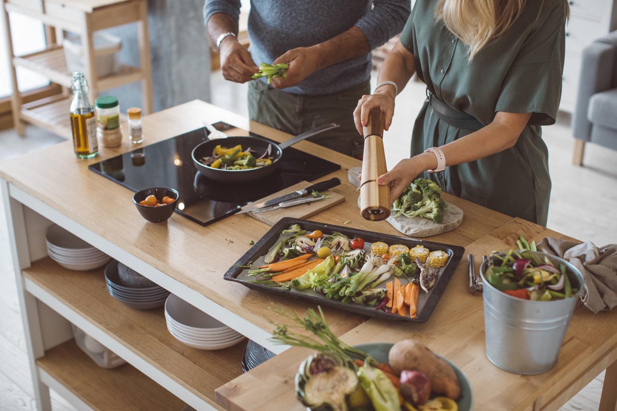 NUTRITION AND BEHAVIOUR CHANGE: STRATEGIES FOR HELPING CLIENTS: