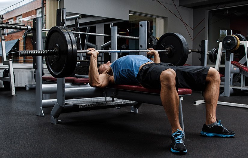 MAXIMIZE BENCH PRESS FORM BY ADDRESSING THESE COMMON ISSUES: