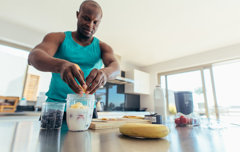 THE 6 BEST SNACKS TO EAT BEFORE AND AFTER A WORKOUT: