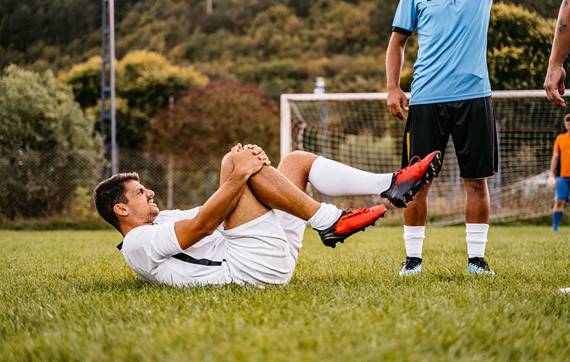 Soccer player get got injured in the game